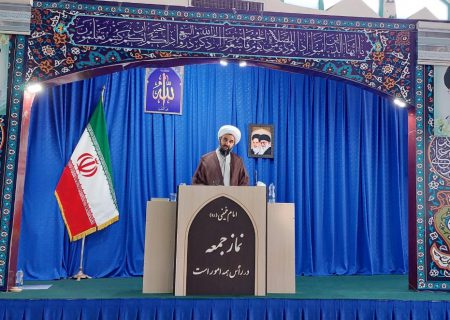قاچاق کالا و ارز حرام است و مسئولان باید به وظیفه خود عمل کنند