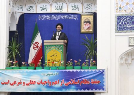 جهان غرب بر اساس منافع خود عمل می کند نه در راستای دفاع از حق و حریم بشریت