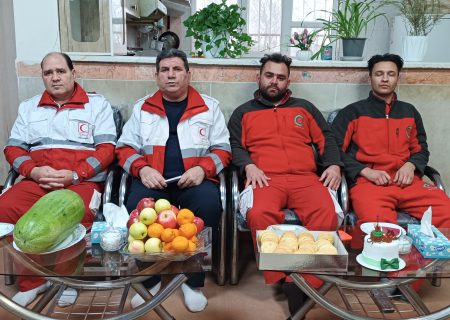 هلال احمر پارس آباد نیز طرح یلدانه را با حضور پرسنل و اعضای جمعیت هلال احمر شهرستان برگزار کرد