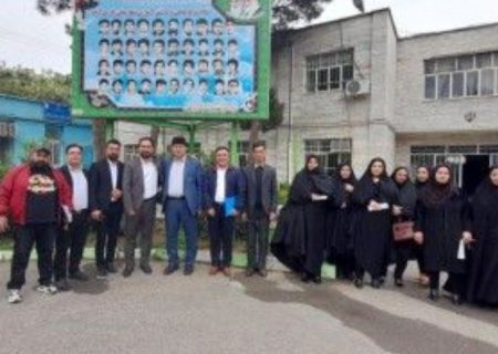 دیدار و نشست صمیمانه فرزندان شهدای گرانقدر فرهنگی با مدیر آموزش و پرورش شهرستان پارس آباد