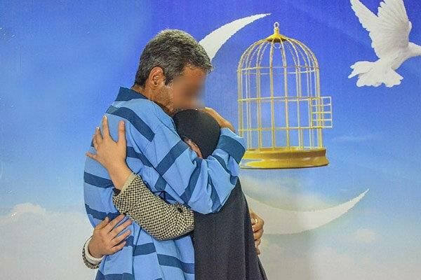 آزادی محکوم به قتل پس از ۱۲ سال حبس از زندان مشگین شهر