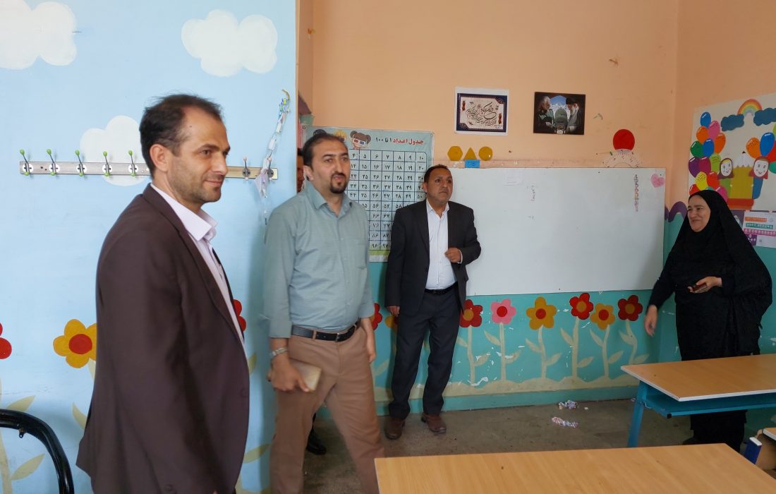 بازدید بخشدار اسلام آباد از مدرسه دخترانه پاسداران شهر اسلام آباد