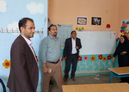 بازدید بخشدار اسلام آباد از مدرسه دخترانه پاسداران شهر اسلام آباد