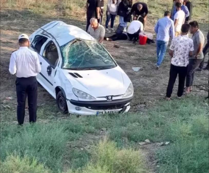 واژگونی مرگبار پژو در جاده مغان