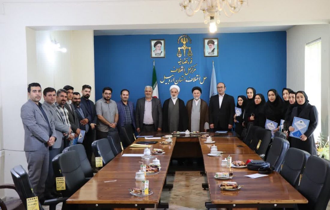 خبرنگاران نیز باید قانونمداری را سرلوحه تمام امورات خود قرار دهند