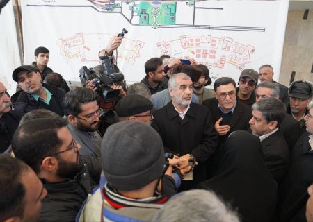 وزیر راه و شهرسازی از ایستگاه راه‌ آهن اردبیل بازدید کرد
