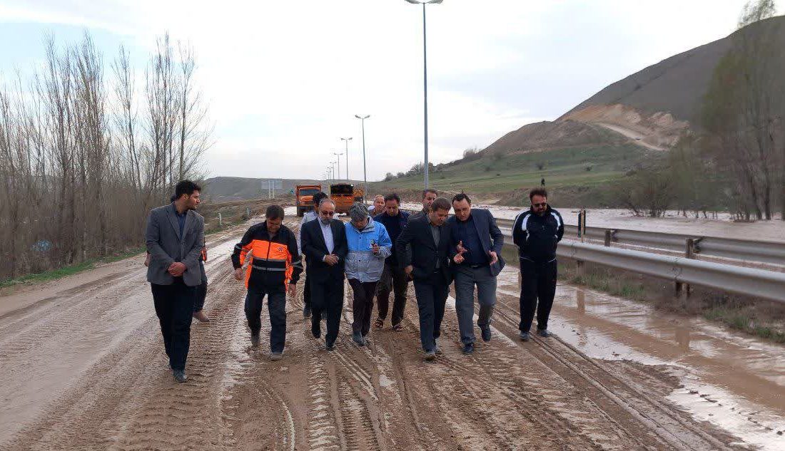 دستور دادستان برای پیگیری قضایی حادثه رانش زمین در سه راهی شیران