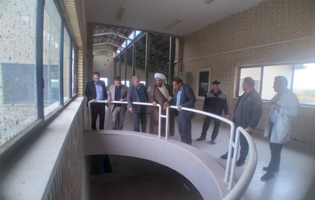 امام جمعه پارس‌آباد از تصفیه‌خانه آب بازدید کرد/ تأکید بر ارتقای کیفیت آب شرب