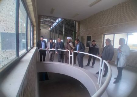 امام جمعه پارس‌آباد از تصفیه‌خانه آب بازدید کرد/ تأکید بر ارتقای کیفیت آب شرب