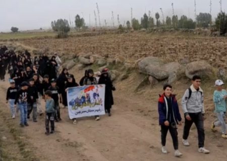 جاماندگان اربعین در مسیر امامزاده عبدالله آتشگاه
