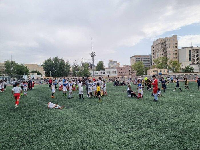 تأکید مدیرکل ورزش و جوانان اردبیل بر حمایت عادلانه و مستمر از قهرمانان