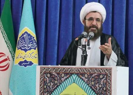 ملت ایران همواره پشت رهبر و نظام ایستاده است