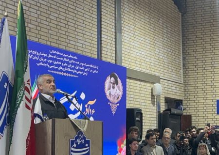 نیکزاد در مراسم روز دانشجو: «راه نجات کشور از دانشگاه می‌گذرد»