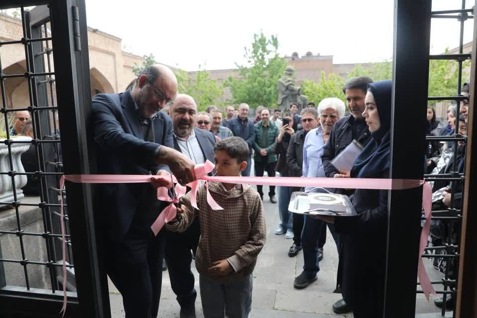 هفتمین نمایشگاه اختصاصی سنگ‌های قیمتی در اردبیل افتتاح شد/ نمایشگاه‌های تخصصی فضایی برای پویایی صنایع‌دستی است
