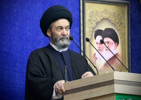 آیت الله عاملی: قطار اردبیل بعد از سالها تلاش دولت‌ها راه افتاد